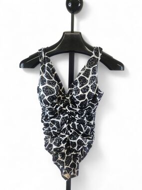 NWOT Miraclesuit Black and White Giraffe-Print One-Piece with Cream Lining